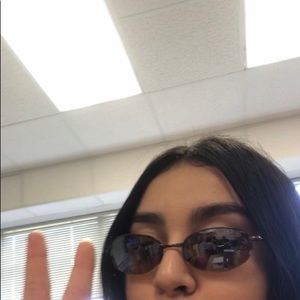 Meet your Posher, Daisy